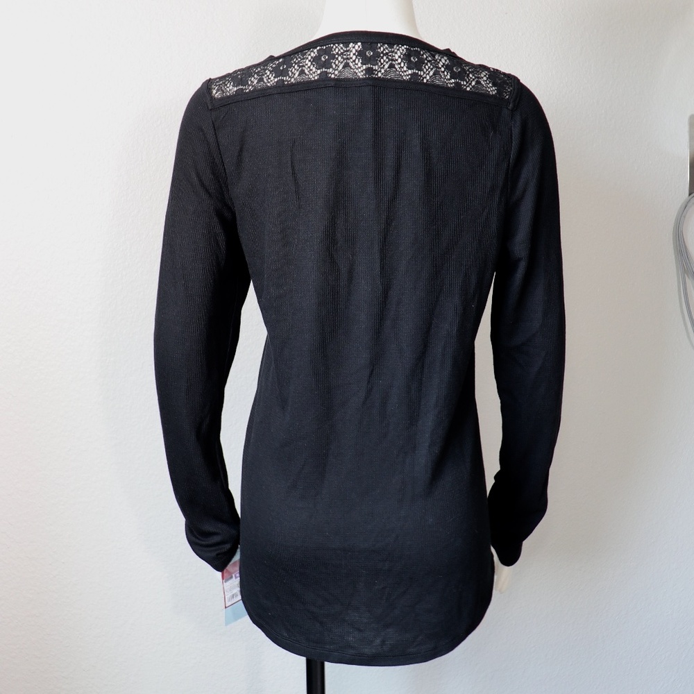 Long sleeve black thermal henley with lace detail - Picture 2 of 6